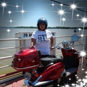 Meet your Posher, Connie